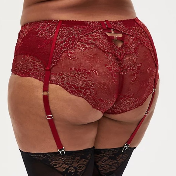 Torrid Women’s Plus Size Red Mesh Lace Bralette & Garter Set Size 1X - Picture 8 of 16